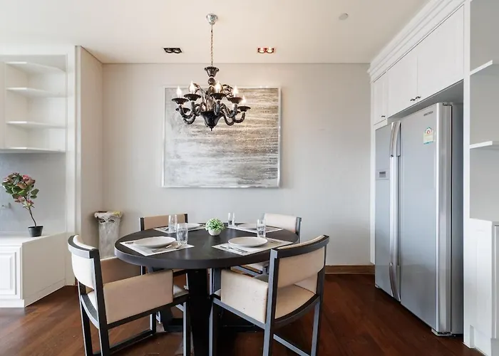 Luxury Huge Center Of Bkk Close To Thong Lor Bts Apartment