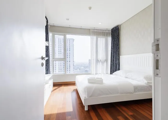 Luxury Huge Center Of Bkk Close To Thong Lor Bts Apartment Bangkok