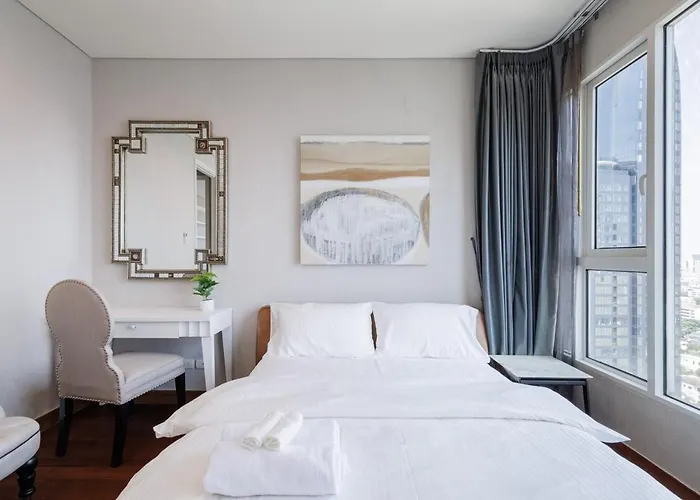 Apartment Luxury Huge Center Of Bkk Close To Thong Lor Bts